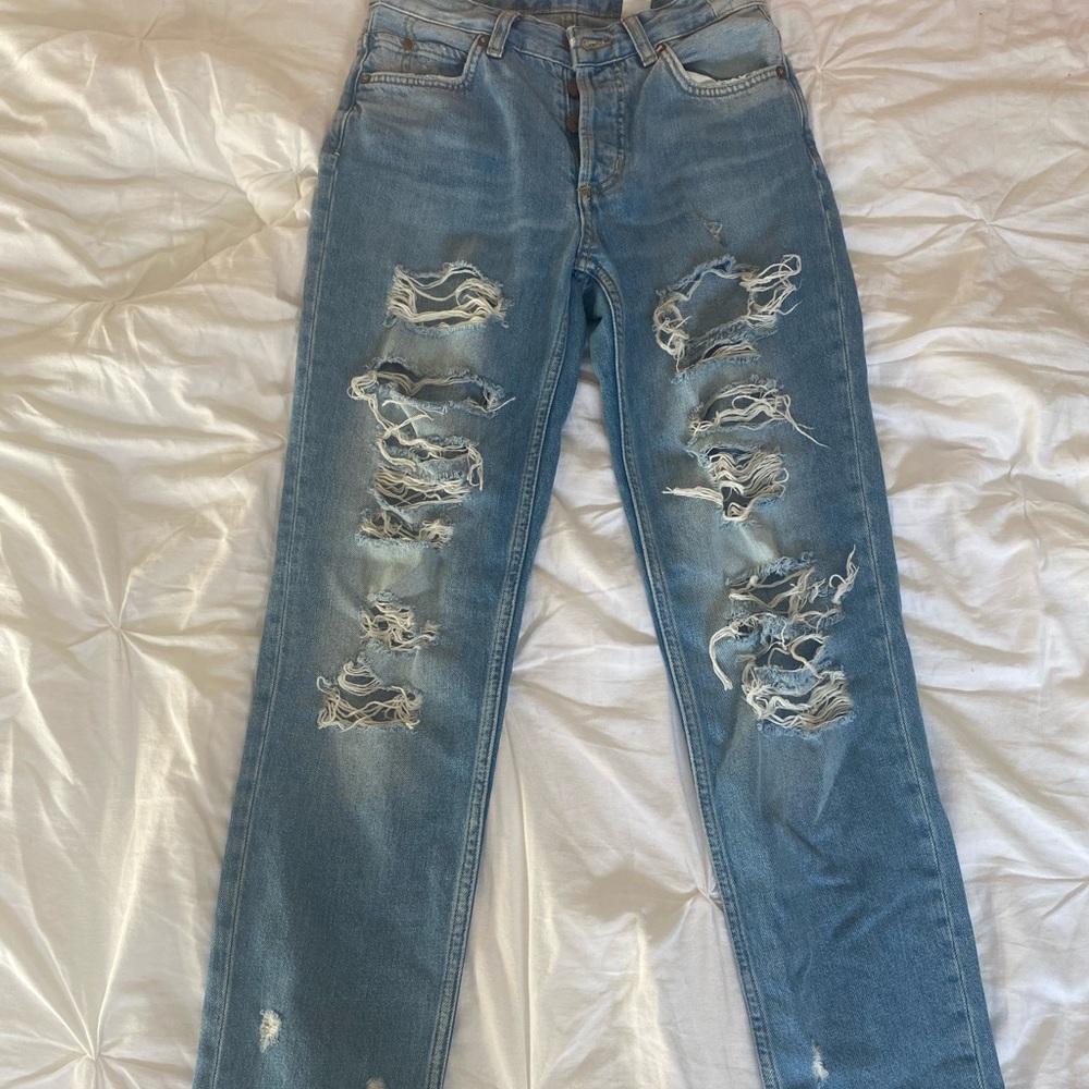 distressed boyfriend jeans